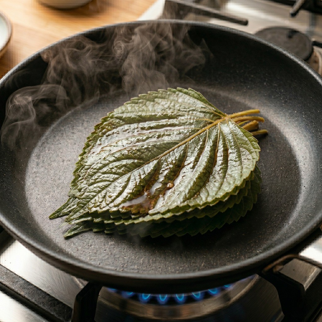은은하게 쪄내어 향긋하고 부드러운 깻잎찜과 이연복 레시피로 완성한 밑반찬 한식 밥상