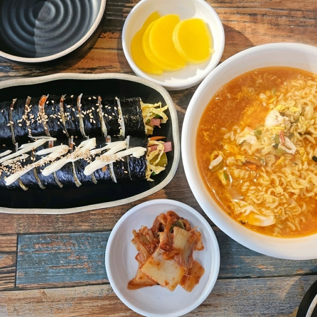 정성김밥 대표메뉴