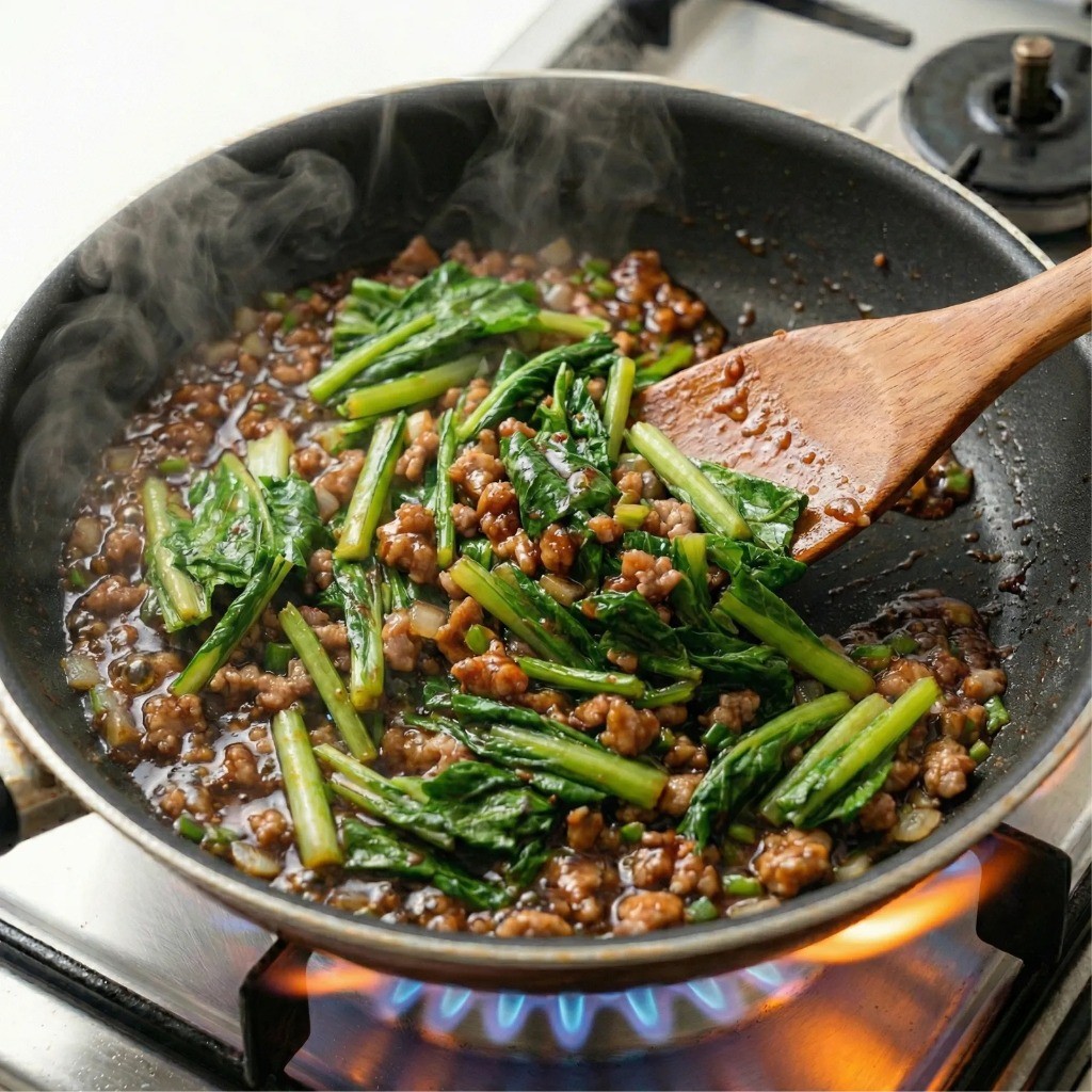 열무 된장 덮밥 조리 과정 - 열무 넣고 센 불에 빠르게 볶아 완성하기