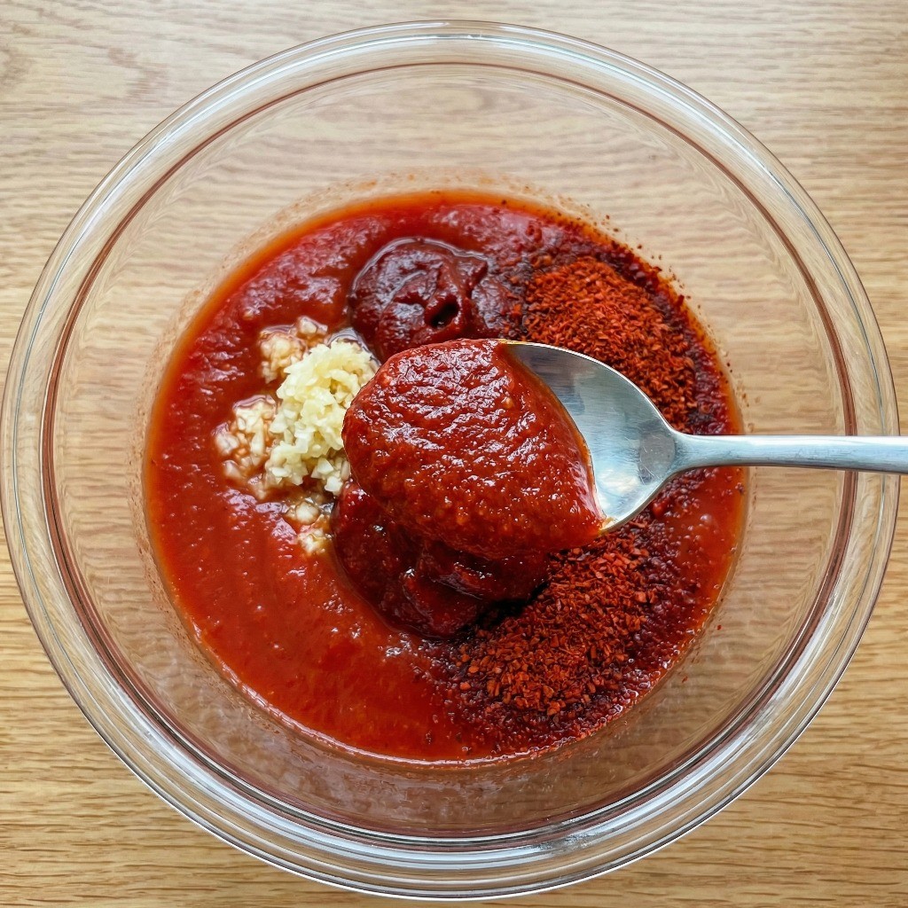 백종원 치즈순대 양념 소스 만들기: 토마토 소스 고추장 배합
