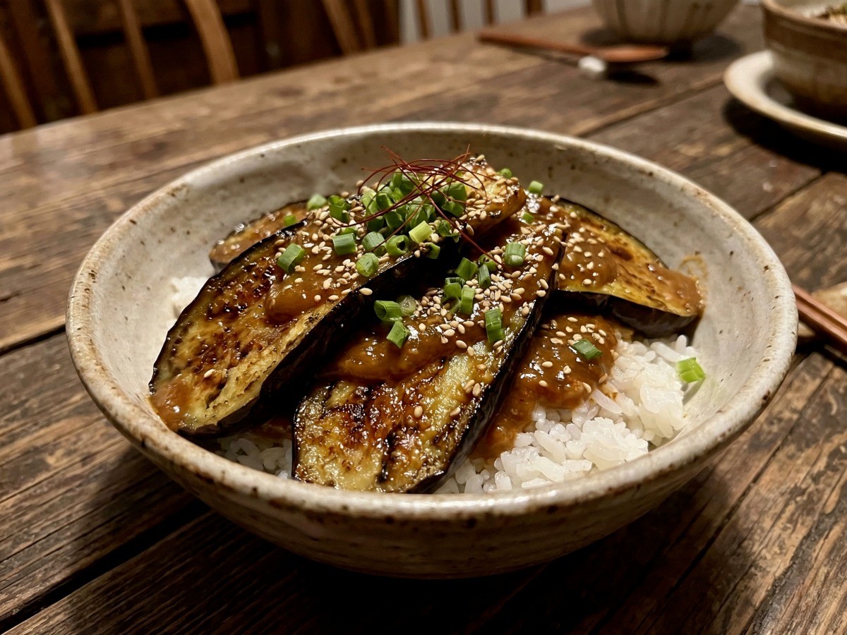 백종원 가지구이덮밥 완성 요리 - 단짠 된장 소스와 쫄깃한 가지의 조화