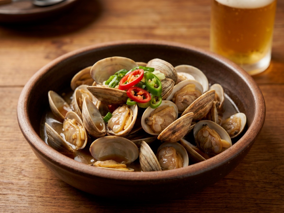 먹음직스러운 이연복 제철 바지락볶음 완성 사진