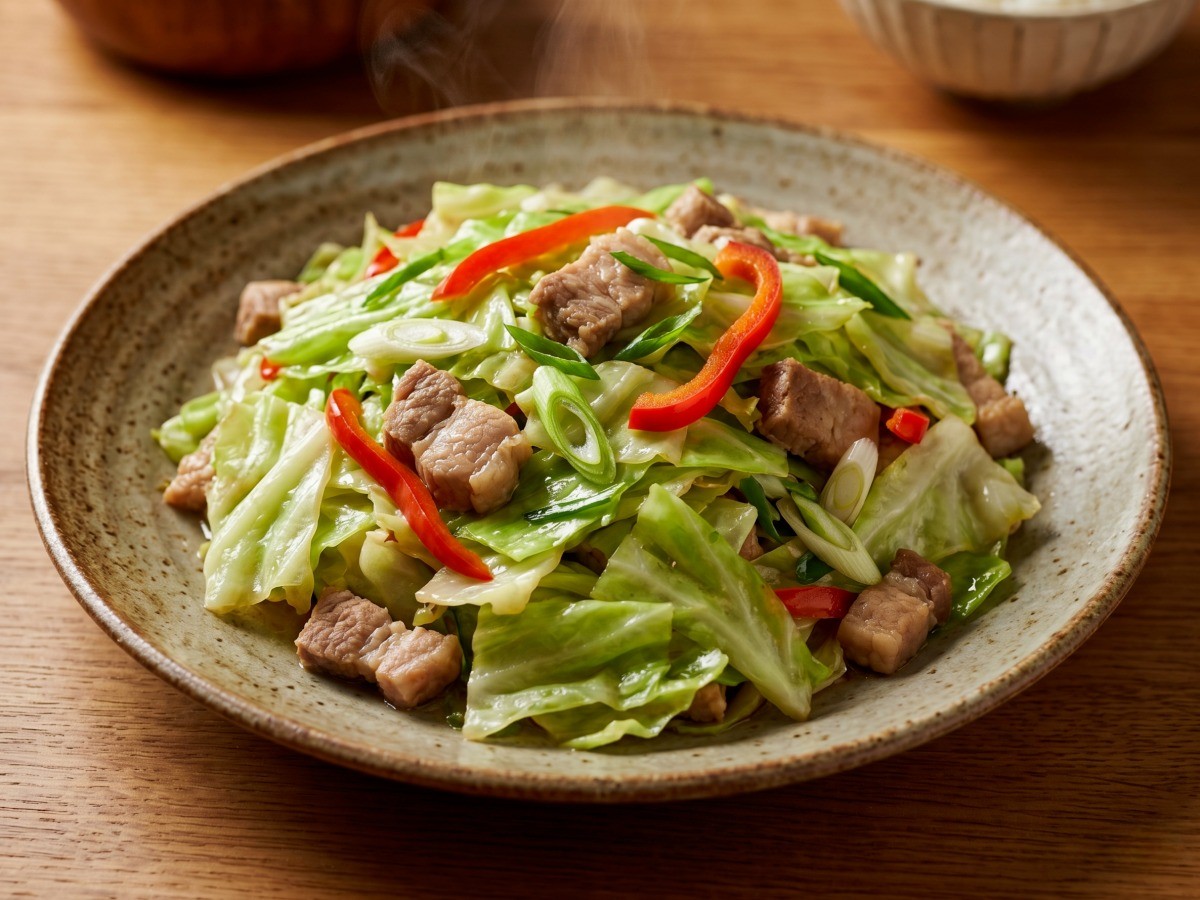 이연복 양배추 돼지고기 볶음 완성 사진 - 5분 완성 다이어트 식단