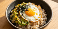 이연복 봄동 비빔밥 레시피 완성 요리 맛있는 현미밥 겉절이 계란프라이 조합