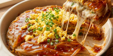 편스토랑 이유리 쫄계 완성 비주얼 - 바삭한 쫄면과 늘어나는 치즈가 어우러진 라자냐식 이색 분식