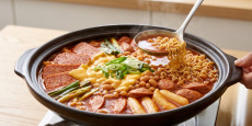 편스토랑 류수영 부대찌개 완성 요리와 푸짐한 사리